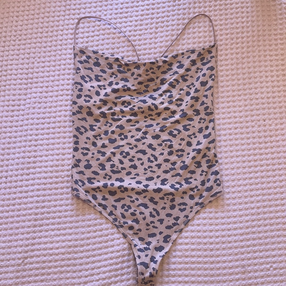Abercrombie cowl neck leopard bodysuit - size S